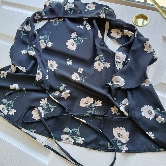 Lulus Build Me Up Buttercup Black Floral Print Wrap Top Sm sheer ruffled collar - Picture 3 of 14